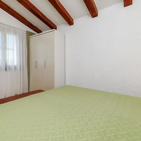 Apartment Josip Plomin