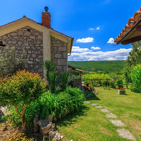 Apartment Josip Plomin