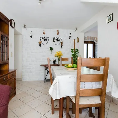 Josip Apartment