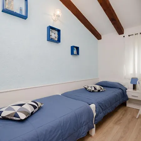 Apartment Josip