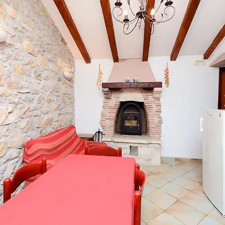 Apartment Josip *