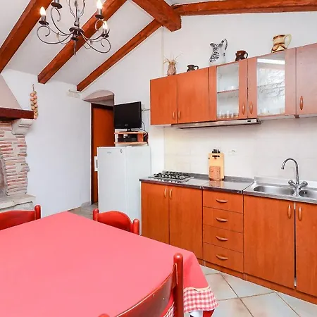 Apartment Josip Plomin