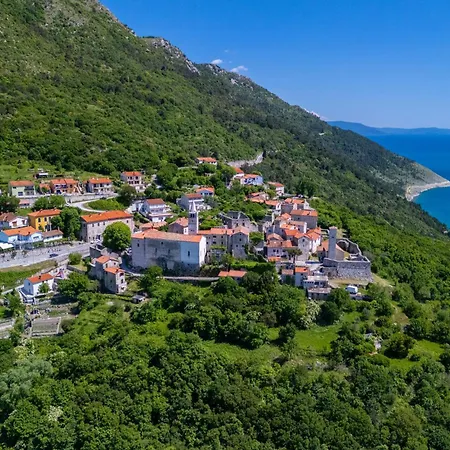 Apartment Josip
