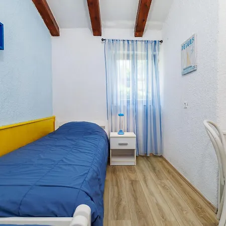 Apartment Josip